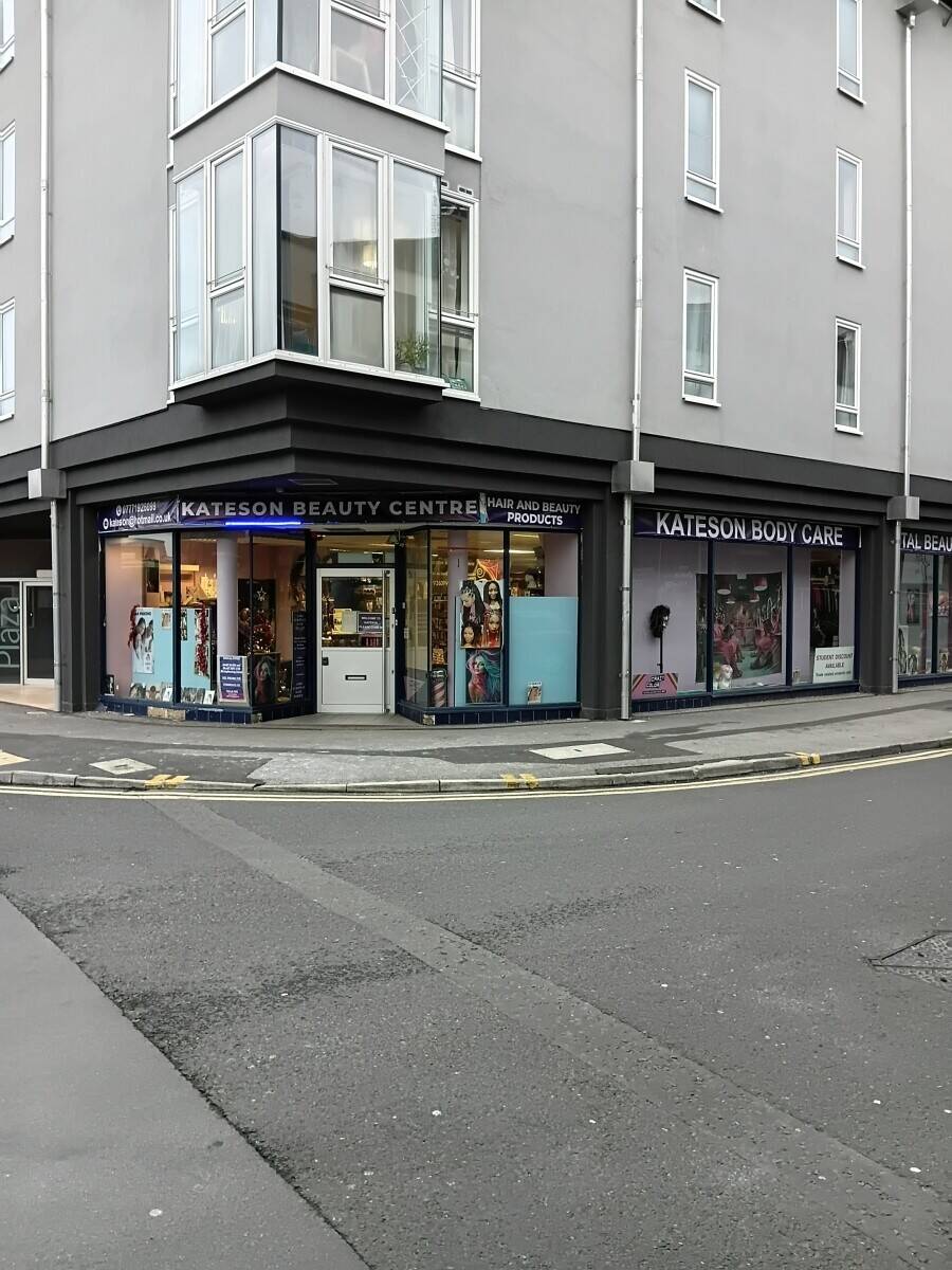 Beauty Salon & Beauty Retail Product's  Photo 2