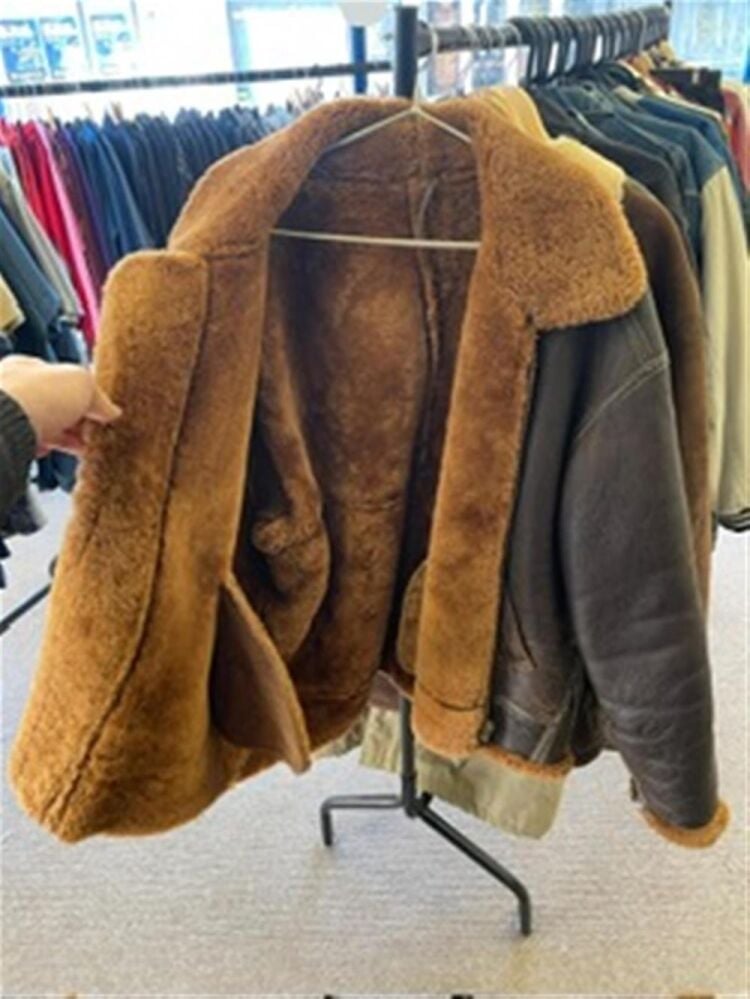 LEASEHOLD
VINTAGE CLOTHES SHOP Photo 2