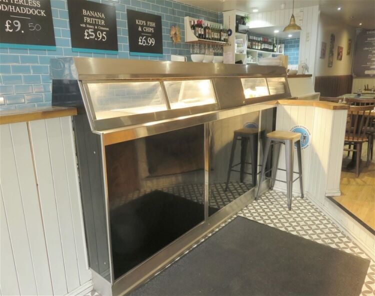 Upmarket fish & chip shop and licensed restaurant, Surbiton Photo 2