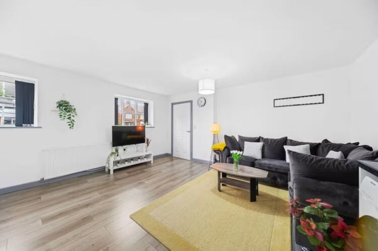 Serviced Accommodation Business Sale - Leeds Photo 2