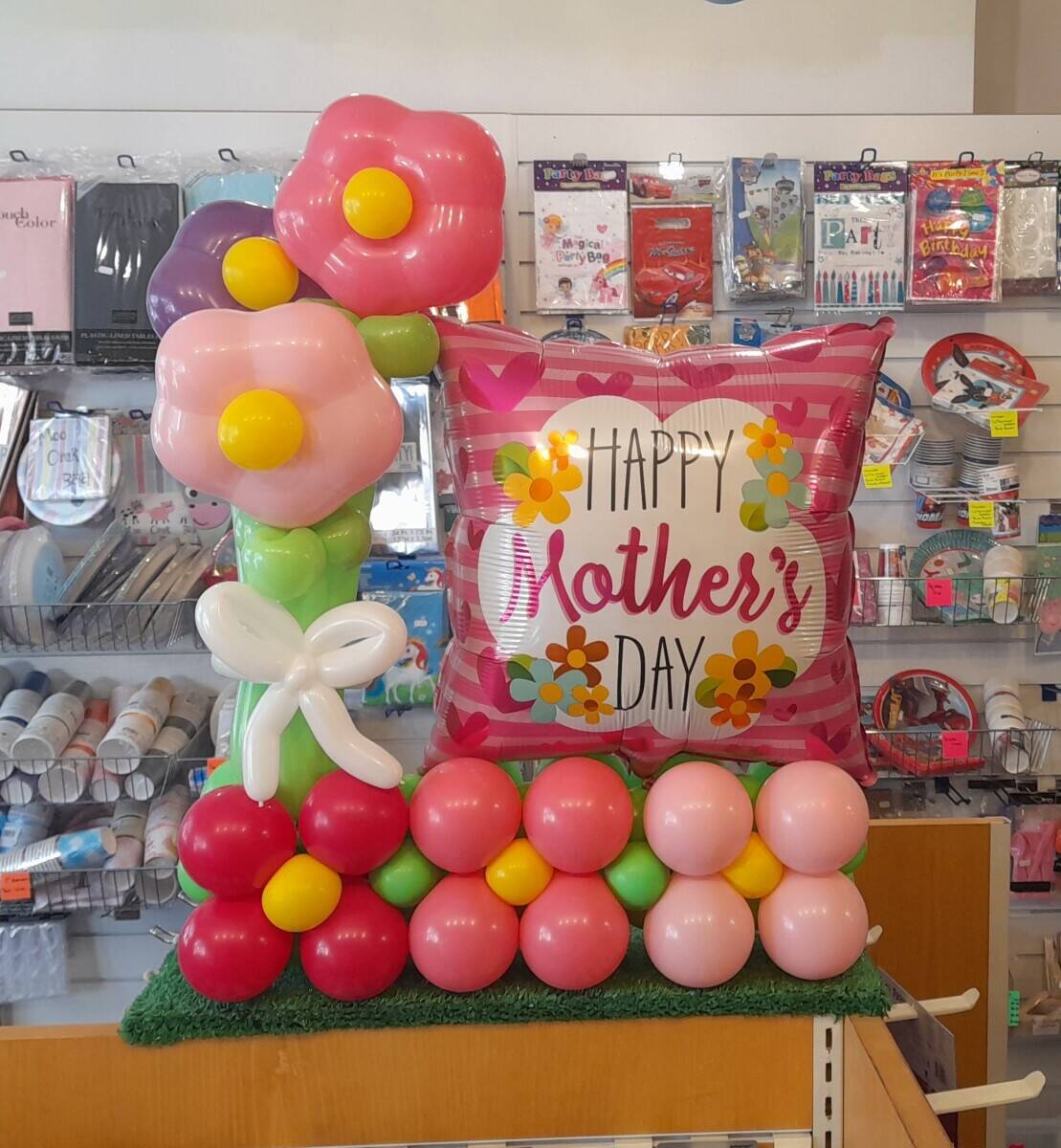 Relocatable Established Party Shop and Balloon Decor Business Photo 2
