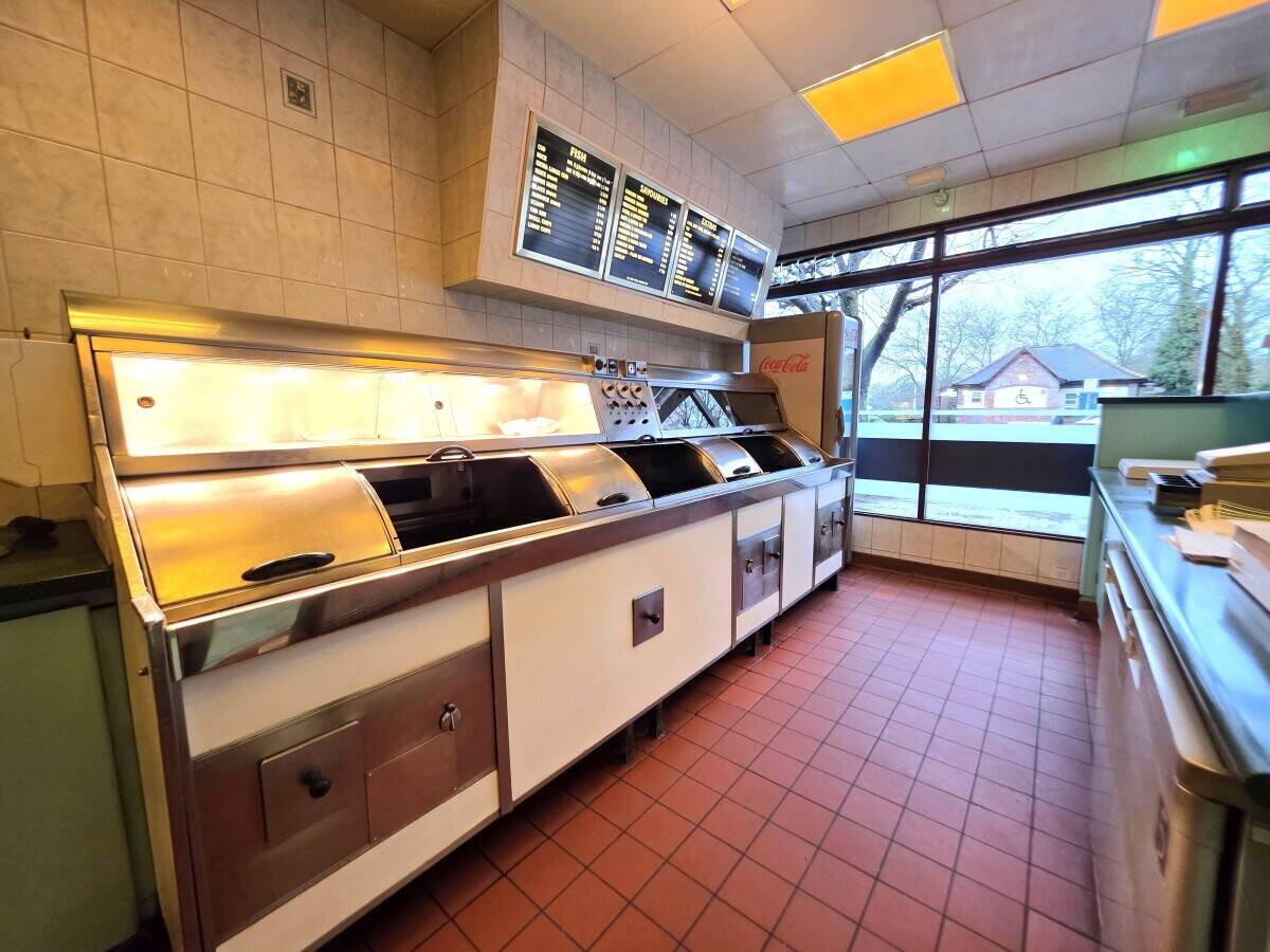 FISH & CHIP RESTAURANT & TAKEAWAY Photo 2