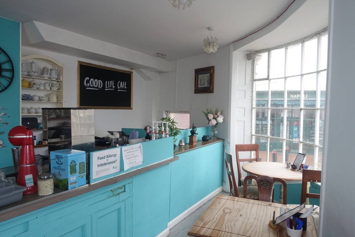 Outstanding Opportunity Statue House, The Esplanade, Weymouth - Lease for Sale Photo 2