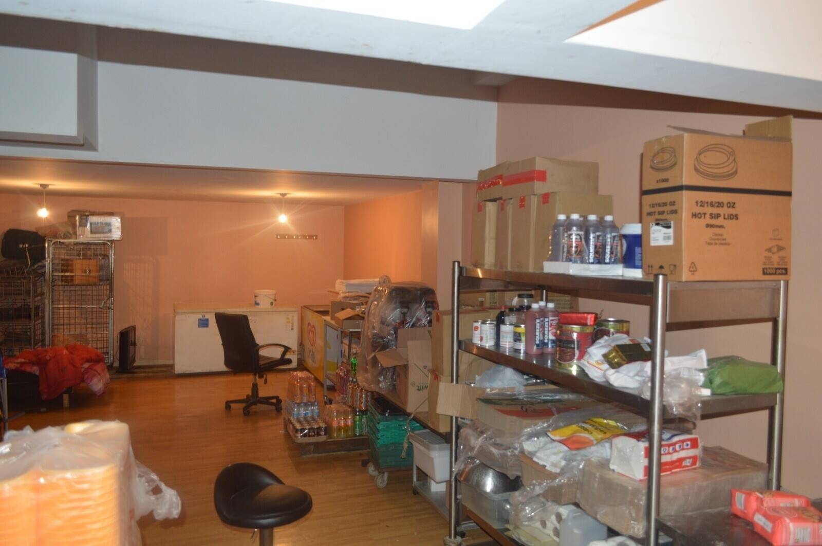 Established Chicken Shop Business Lease for Sale  in South London