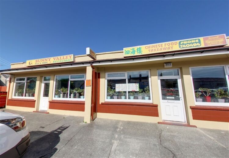 WELL MAINTAINED INVESTMENT PROPERTY ON THE ISLE OF ANGLESEY Photo 2
