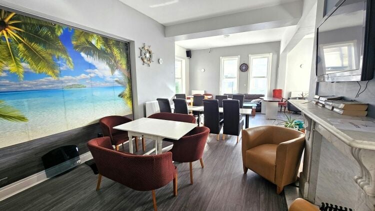 Imposing Freehold Hotel on Elevated Site with Town and Sea Views Photo 2