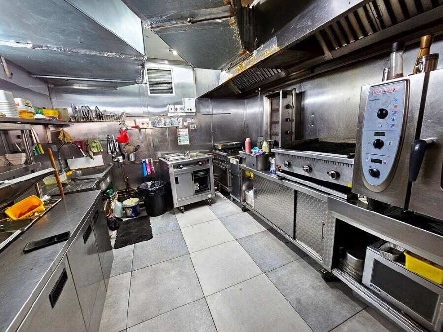 STEAKHOUSE RESTAURANT FOR SALE IN NEWHAM, LONDON