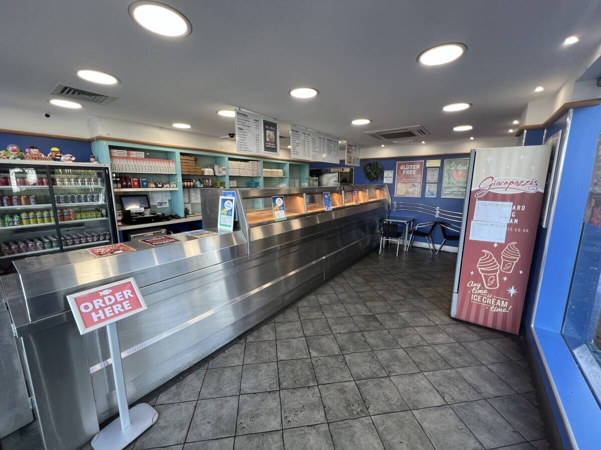 Very Well Presented Traditional Freehold Fish and Chip shop (ref 1802) Photo 2