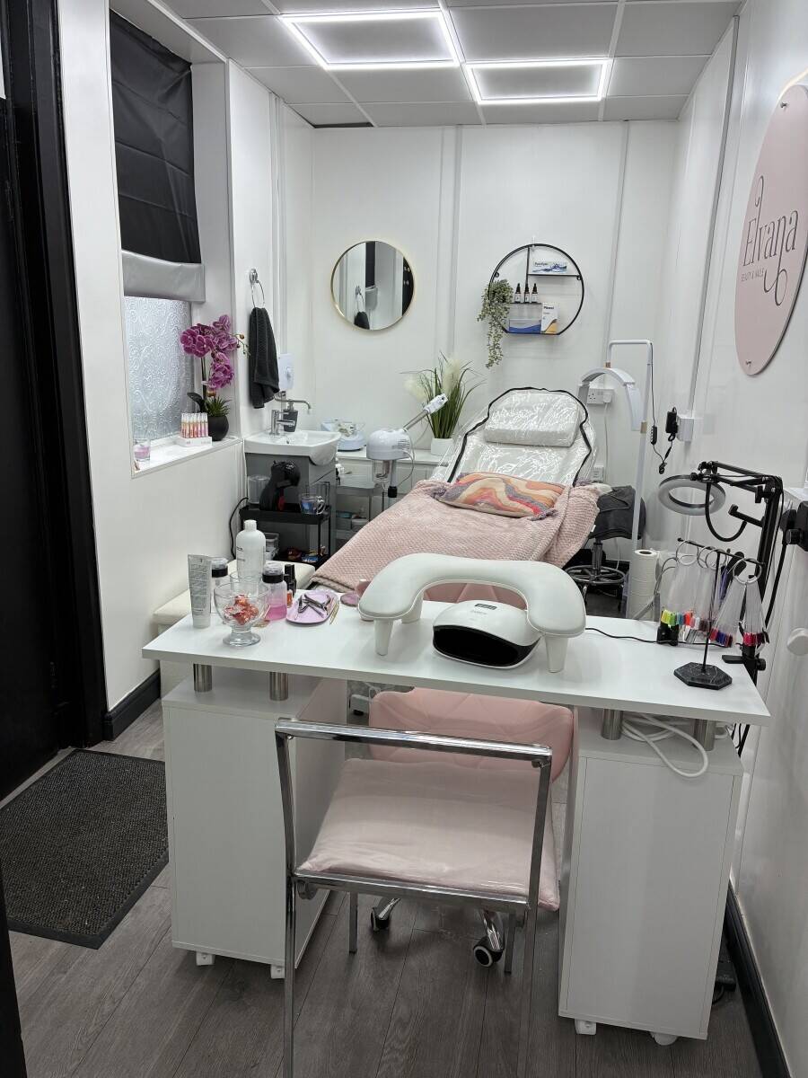 Tanning salon in chadderton
