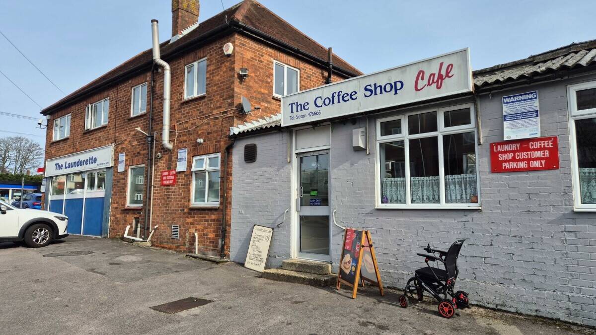 Freehold Launderette, Café and 2 Bedroom Flat