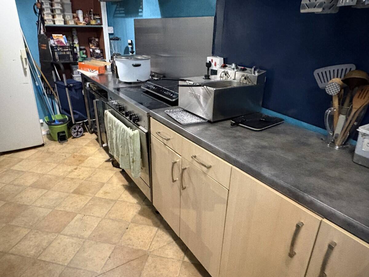 Stunning City Centre Cafe Fully Equipped Turnkey Business Ref 2006 Reduced Price Photo 2