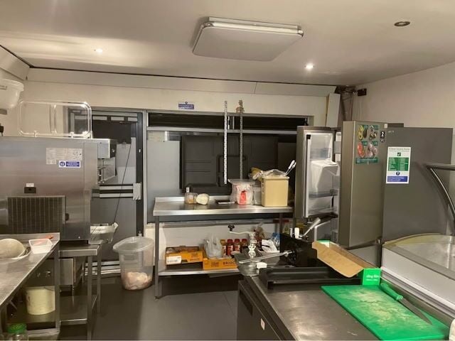 Smash Burger Catering Premises for Sale Photo 2