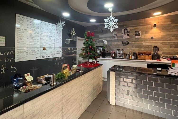 Popular Takeaway - Bury Photo 2