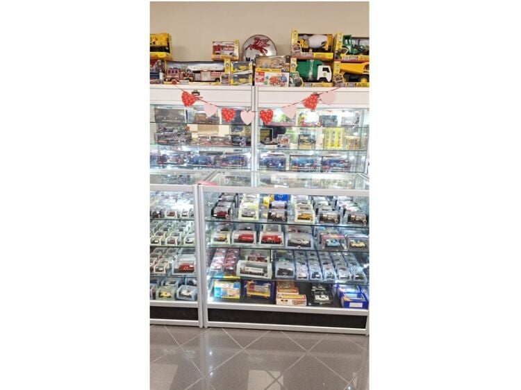 Driven By Passion – Specialist Diecast Model Retailer Photo 2