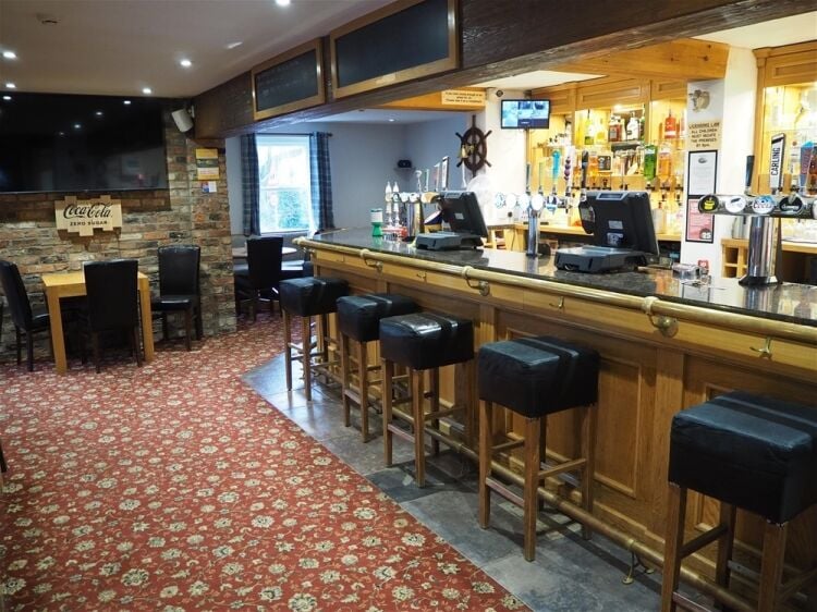 Licenced Trade, Pubs & Clubs For Sale in Burton Pidsea Photo 2