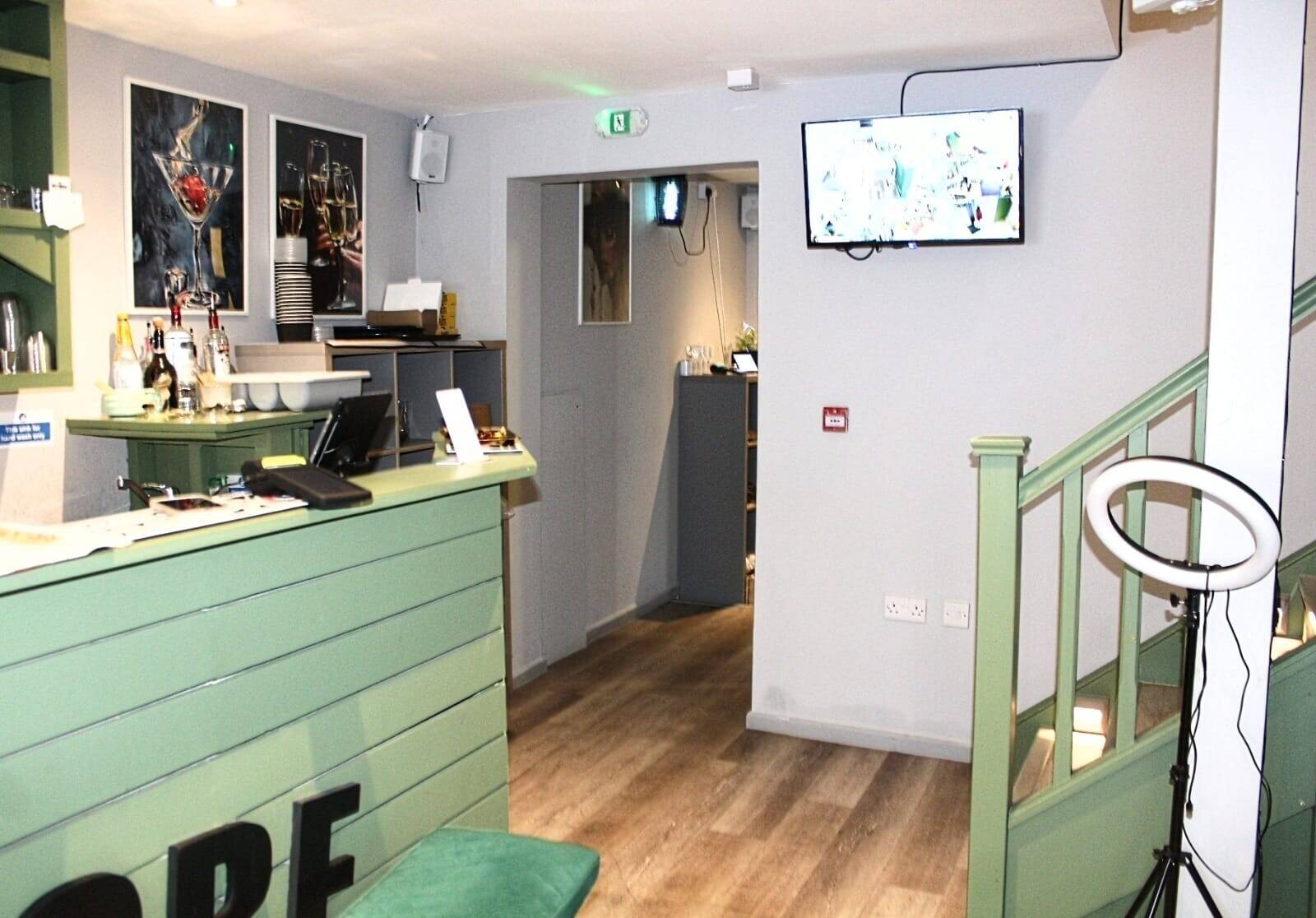 Coffee shop for sale next to Liverpool John Moores University Photo 3