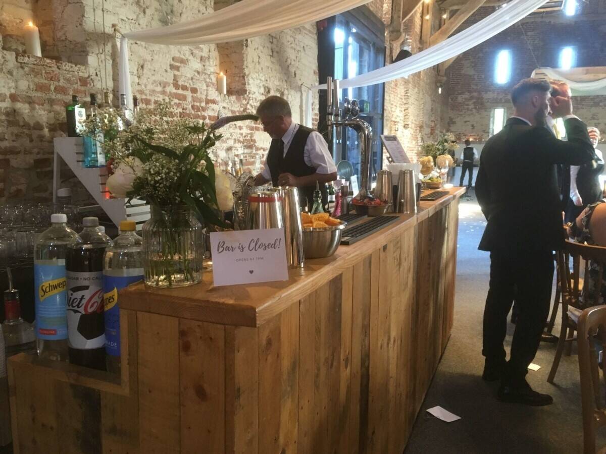 Profitable Mobile Bar Business – £30k Profit Photo 3
