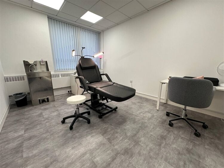 Service Industry For Sale in Hull Photo 2