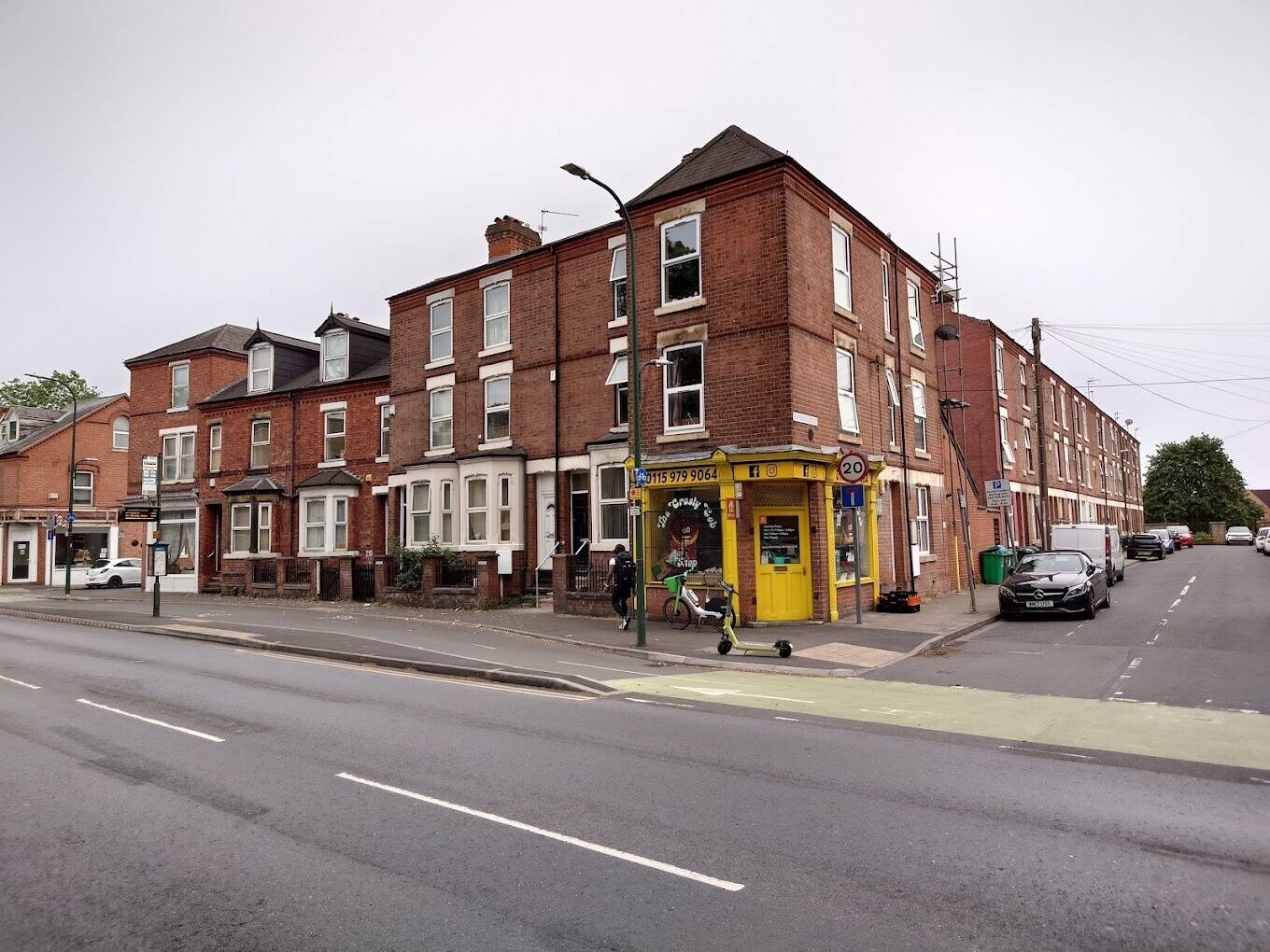 AN ESTABLISHED, BUSY ‘COB SHOP’, ENJOYING A MAIN ROAD TRADING POSITION. NOTTINGHAMSHIRE Photo 2