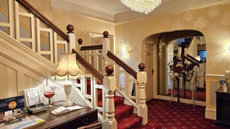 Exclusively Located Home & Income Hotel with Holiday Let Photo 2