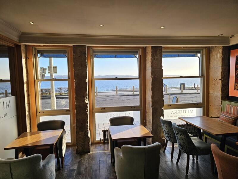 Fully Fitted Seafront Restaurant & Bar Opportunity within the popular town of Helensburgh