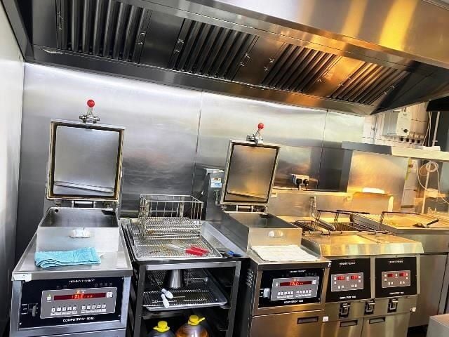 Fast Food Chicken Takeaway & Delivery for Sale