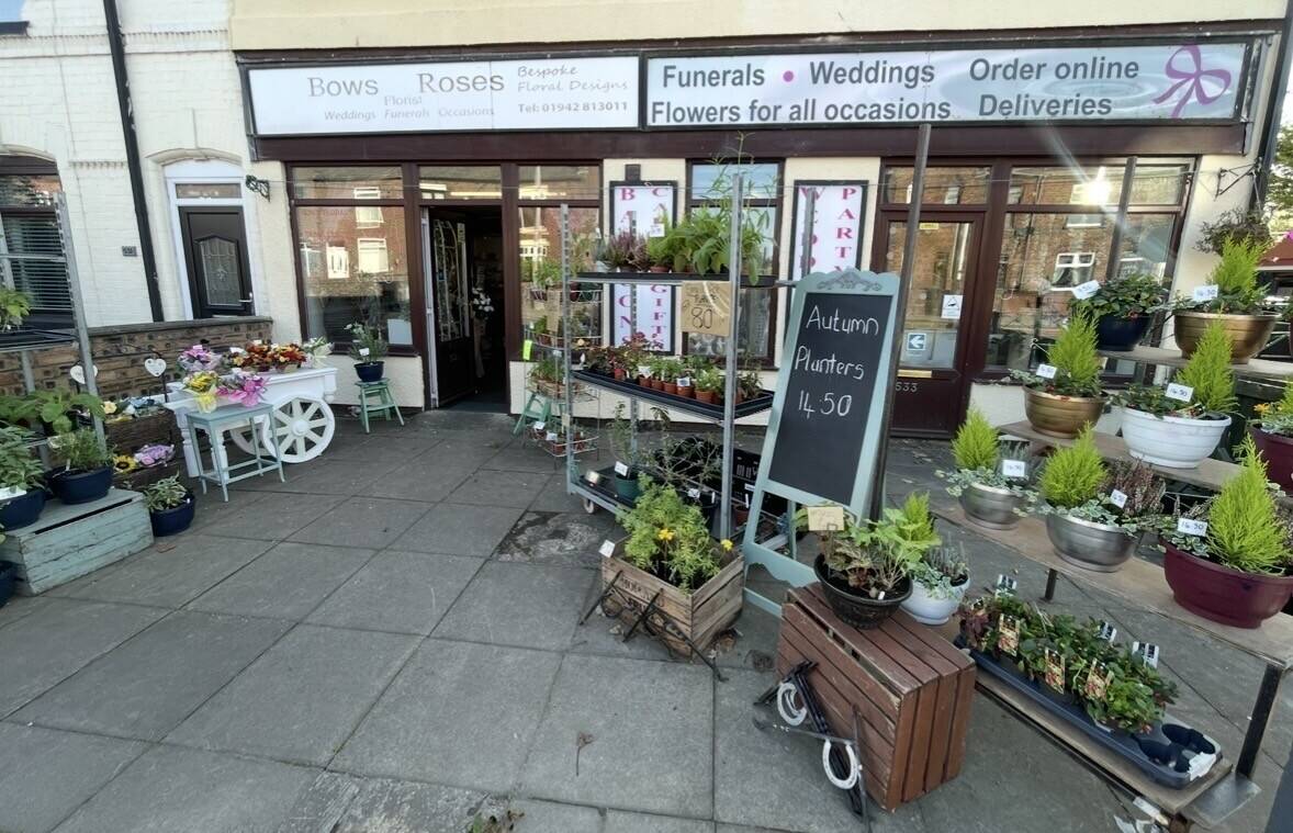 Leasehold Established Florist Flowers Cards Plants Gifts Business Westhoughton Bolton For Sale