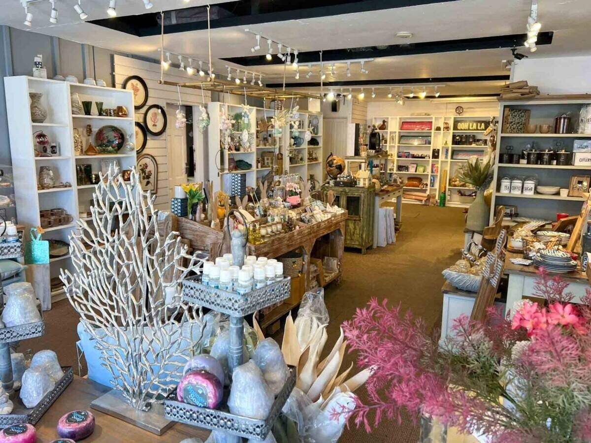 Thriving Harbour front Gift & Homeware Shop in Prime Brixham Location