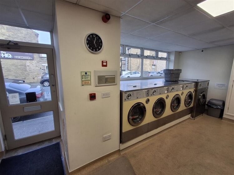 Launderette & Dry Cleaners For Sale in Skipton Photo 2