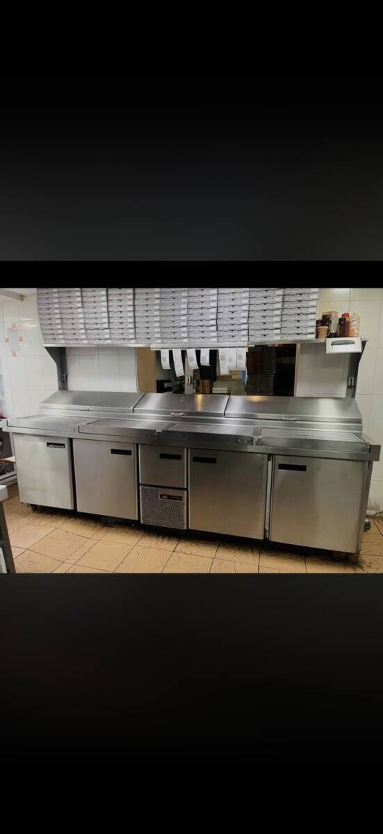 Profitable Pizza Takeaway In Denton, Manchester Photo 2