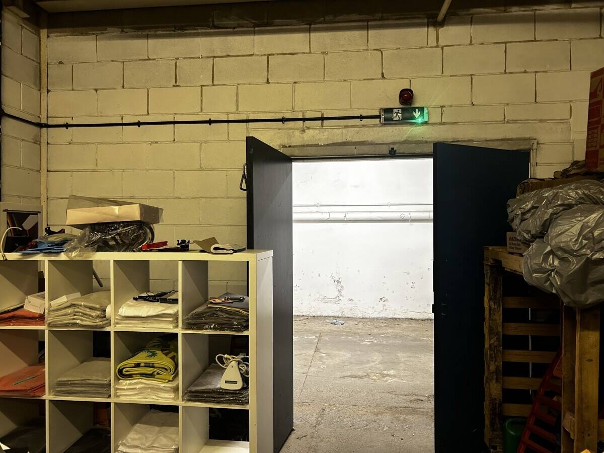 Online Product Ebay Retail with Storage for sale in Halifax West Yorkshire. Photo 2