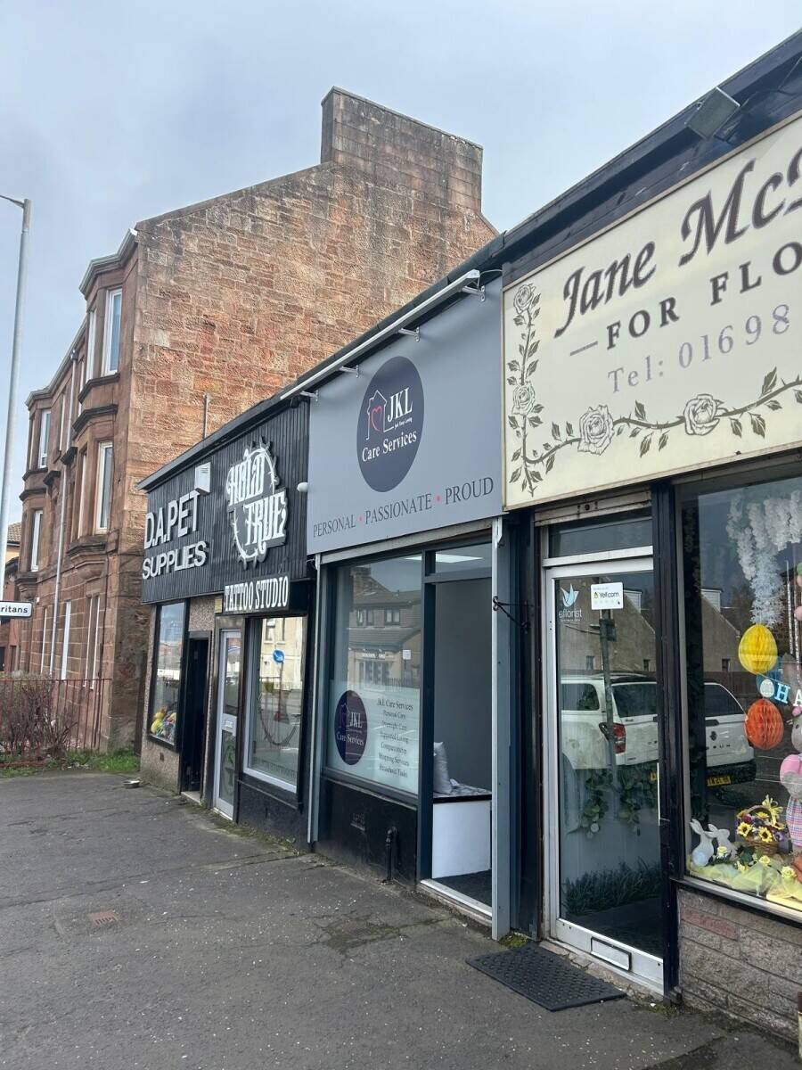 TO LET Retail Property Hamilton ML3-Ground Floor Street Facing&Prime Trading Position & Free Parking Photo 2