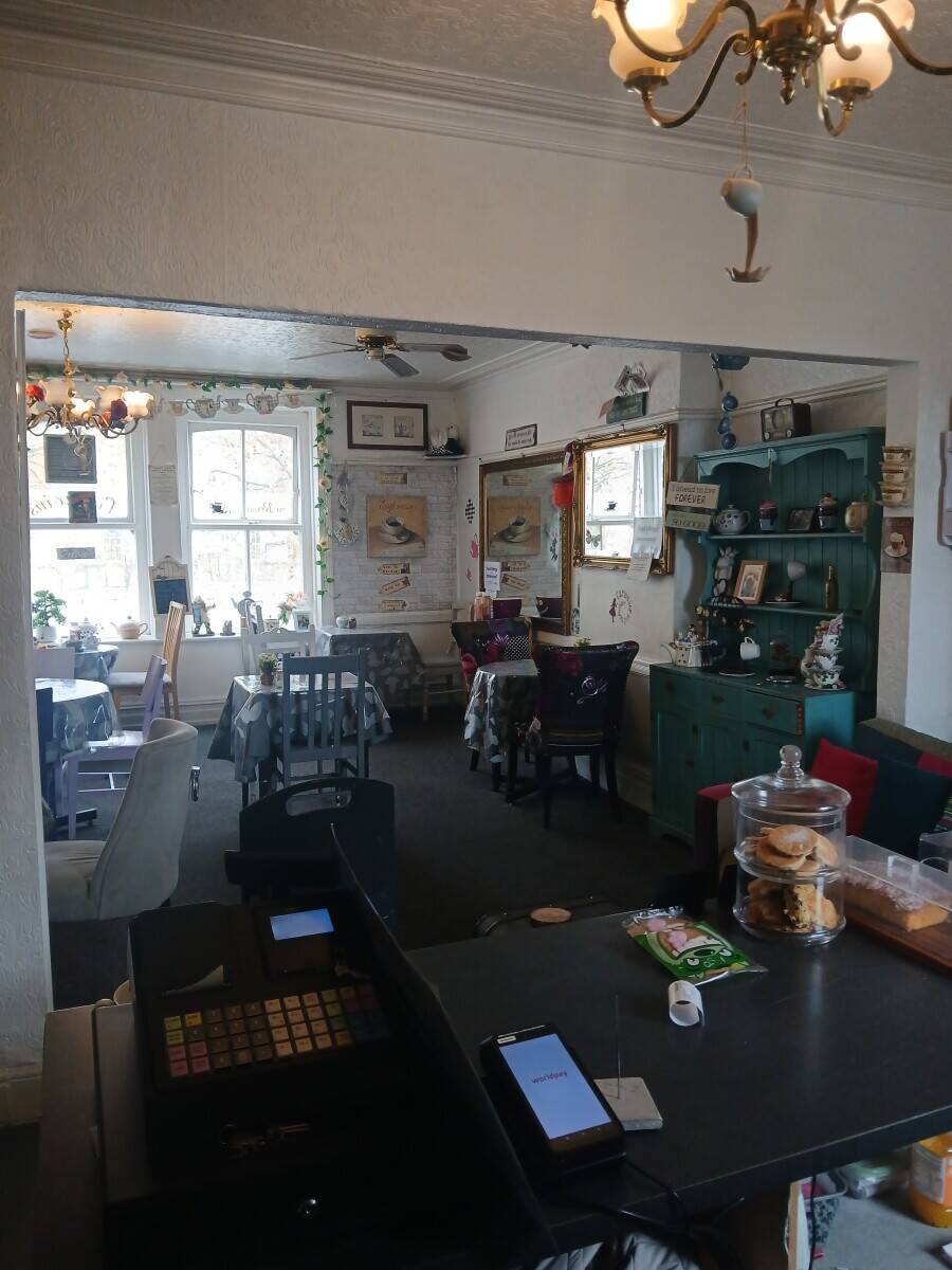 Well established Tea room Barry town centre 
