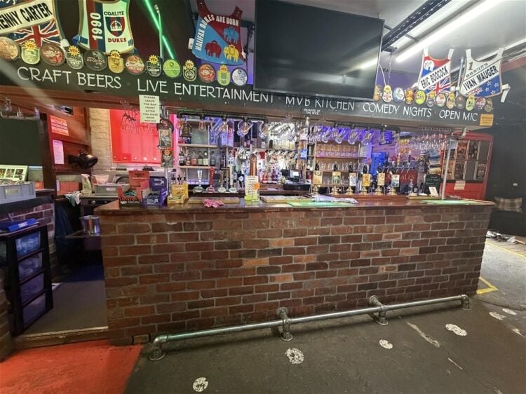 Licenced Trade, Pubs & Clubs For Sale in Cleckheaton Photo 2