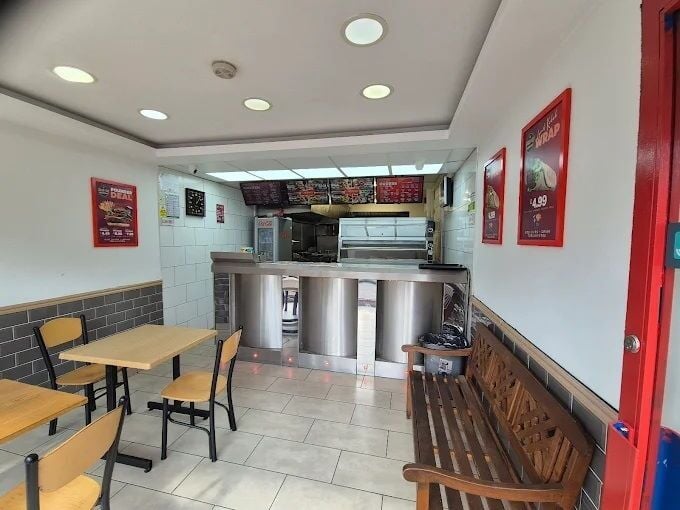 Fast Food specialising In Gourmet Burgers, Chicken And Chips for Sale Photo 2