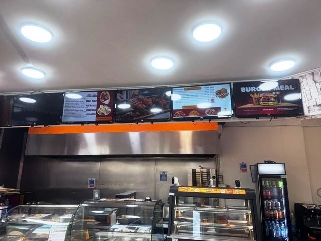 Café  /   Takeaway Specialising In Kebabs, Wraps And Burgers for Sale Photo 2