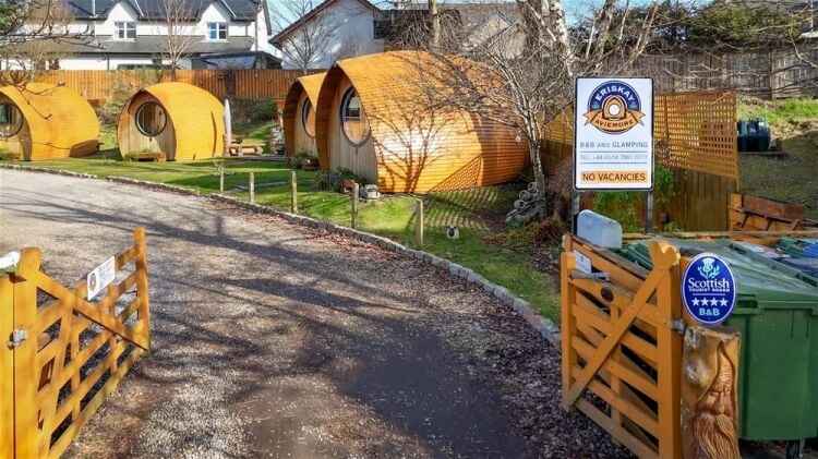 Eriskay Guest House & Glamping Pods