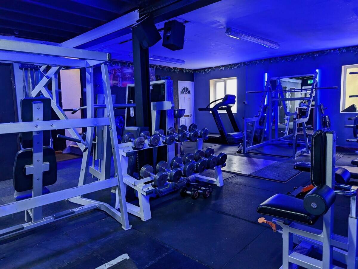 24/7 Gym for Sale in Somerset Photo 2