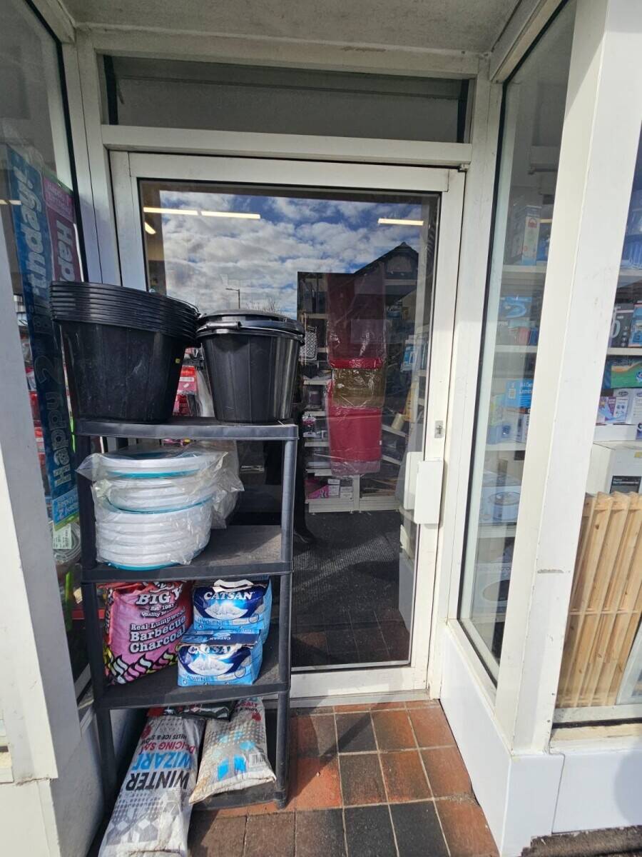 Stevenston bargain store 