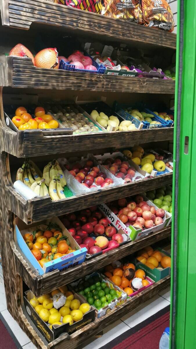 Grocery Shop for sale in Hornsey area Photo 2
