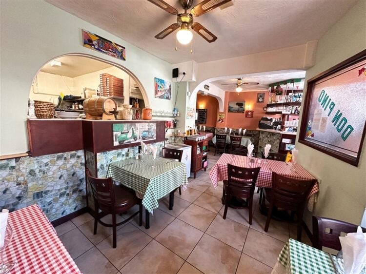 Restaurant in Golborne Photo 2