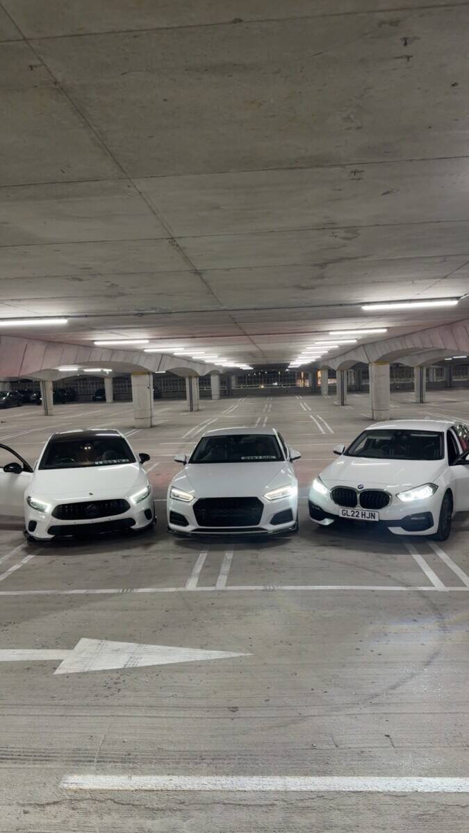 ESTABLISHED CAR RENTAL BUSINESS FOR SALE  Photo 3