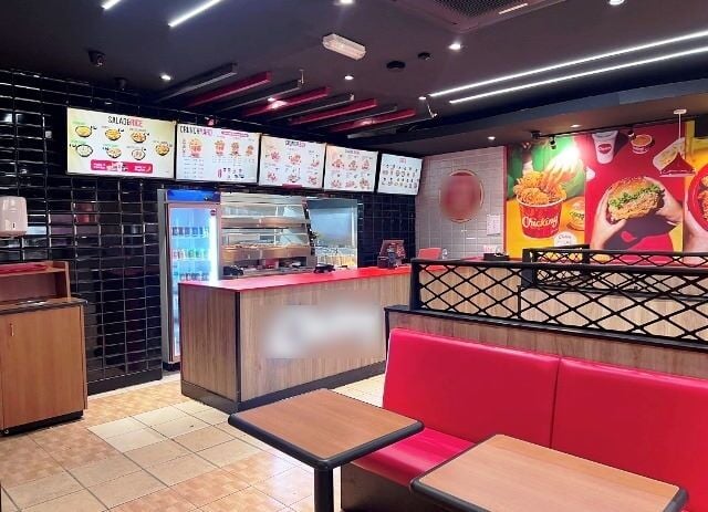 Fast Food Chicken Restaurant And Take Away With Optional Franchise - Recently Closed, for Sale