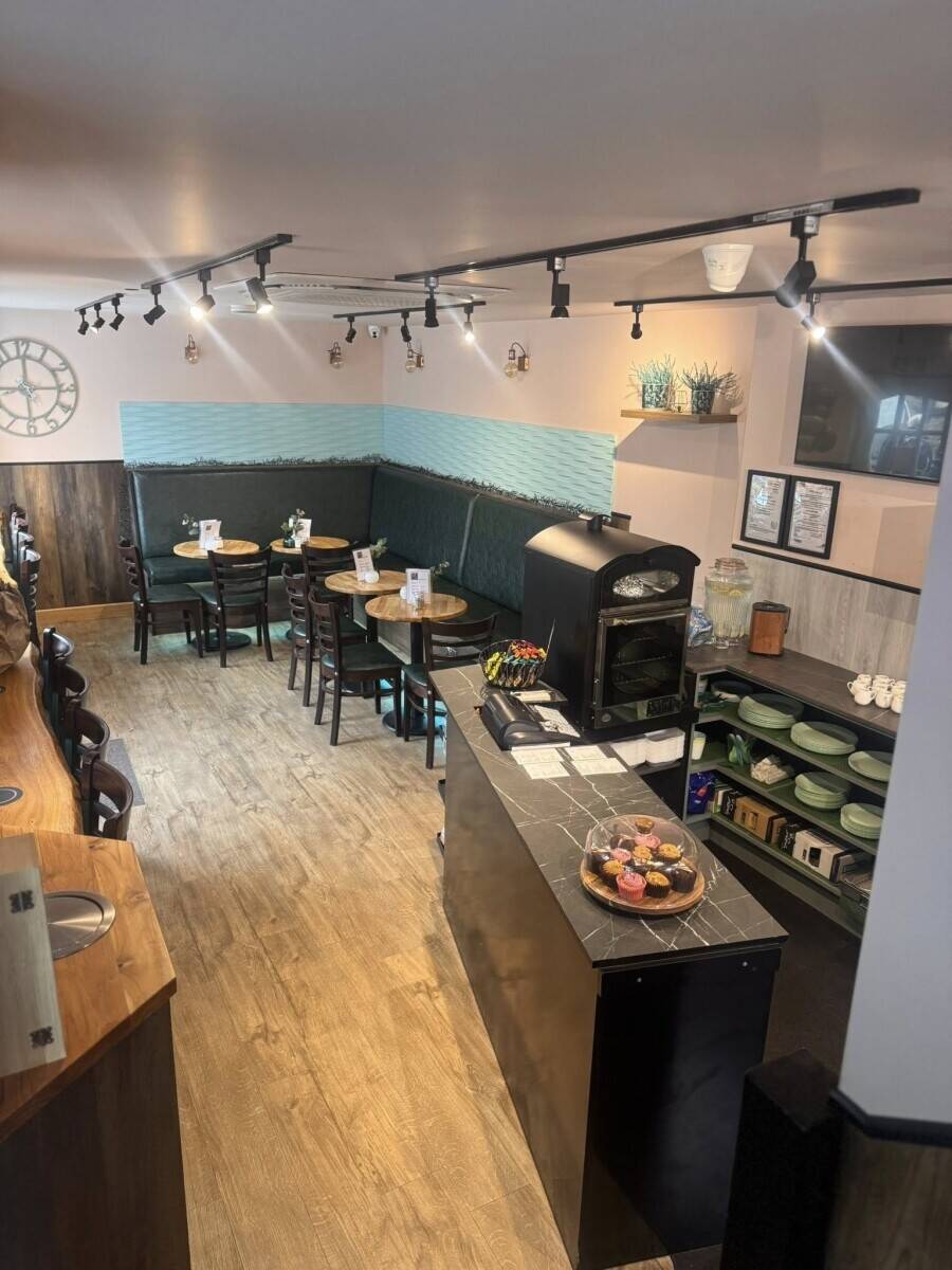 Caf and vape shop for sale in High Peak Derbyshire with two-storey unit  and five-year lease