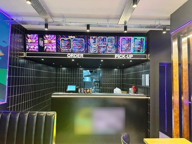Fast Food Restaurant Renowned For Smash Burgers, Wings And Buritos for Sale