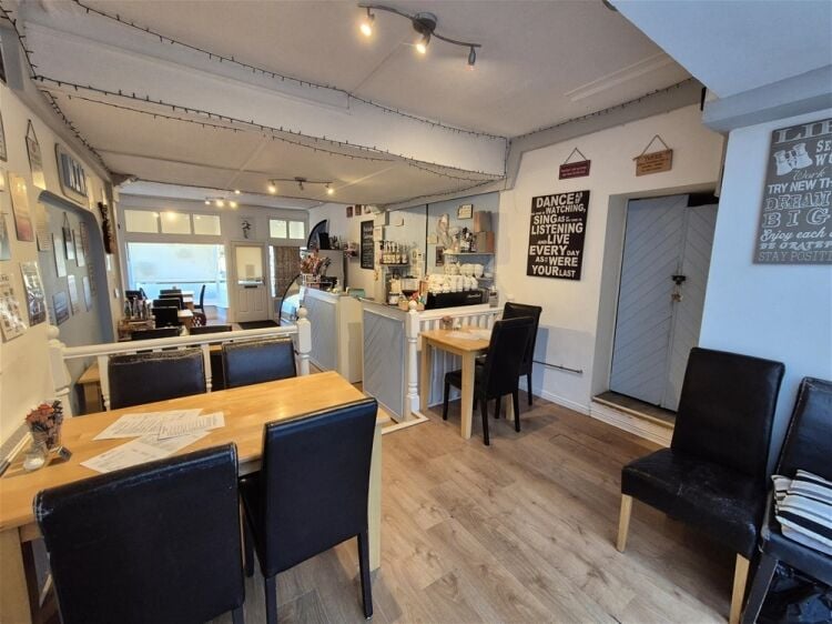 Cafe & Sandwich Bars For Sale in Shipley Photo 2