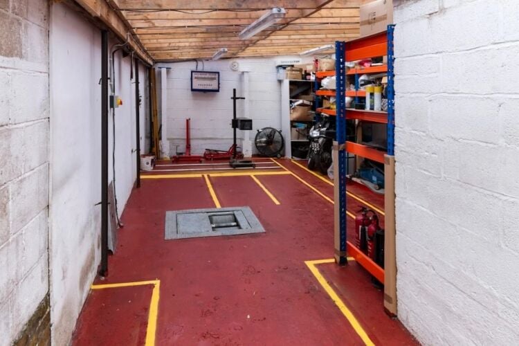 Specialist Motorcycle MOT & Service Garage