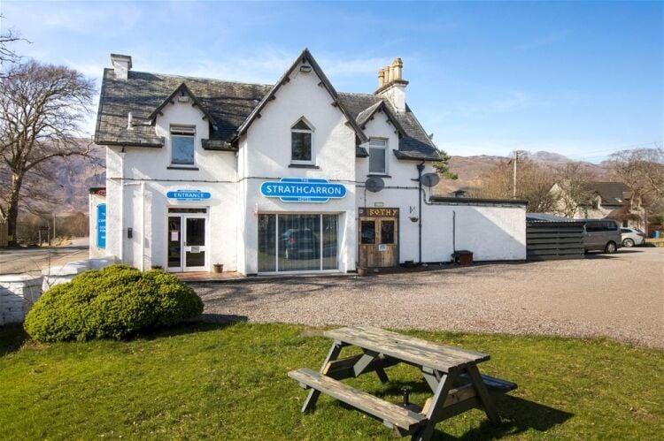 The Strathcarron Hotel Photo 2