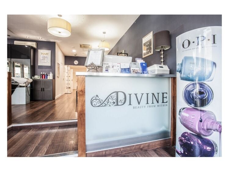 Glow With Confidence – Modern Beauty & Aesthetics Clinic