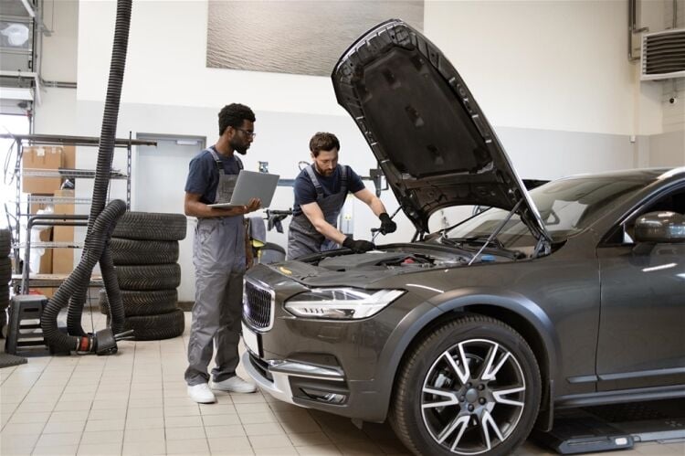 VEHICLE REPAIR SHOP